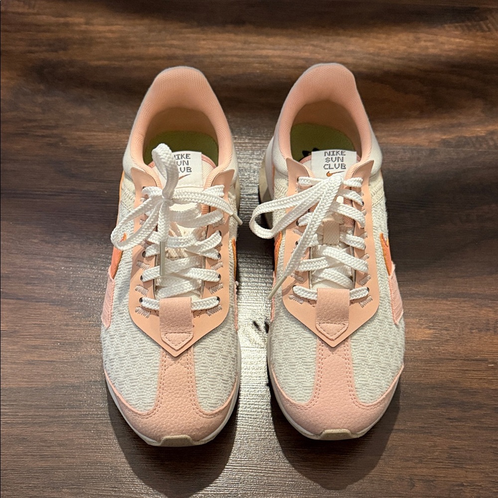 Nike Women's Peach and White Sneakers